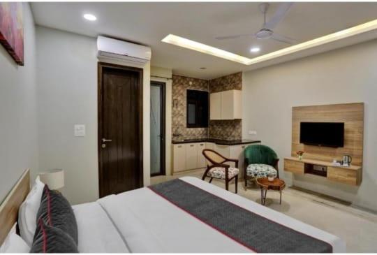 Vibe Hotel Noida Exteriör bild